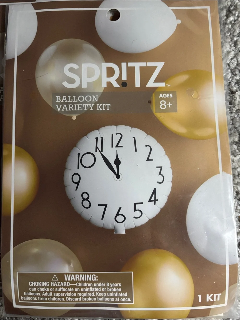 Spritz New Year Countdown 5 packs White, Cream, Gold Balloons with Clock Design